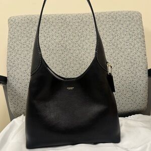 NWT - Coach - Brooklyn 28 - Black